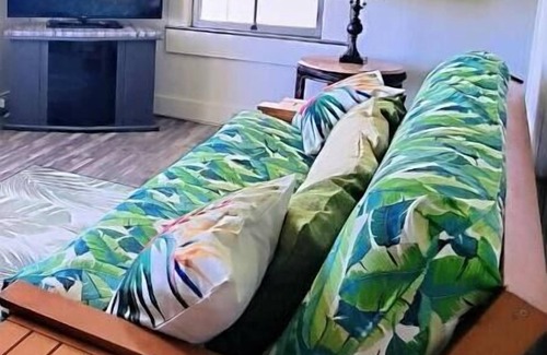 Kapaau Casa | Old Hawaii's Rustic Charm