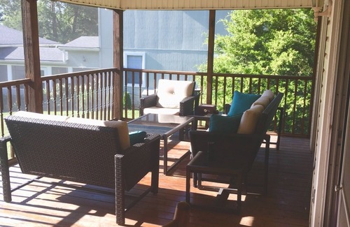 Gallatin Casa | **Old Hickory Lake** Nashville** Cabin for Two**