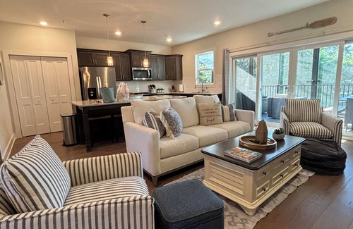 Gallatin Condominio | Old Hickory Lake Retreat Short walk to the water!!