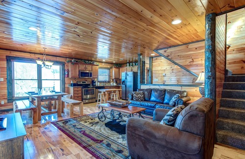 Hemlock Hills Cabina | Old Hickory Lodge