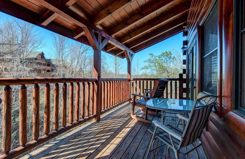 Hemlock Hills Cabina | Old Hickory Lodge