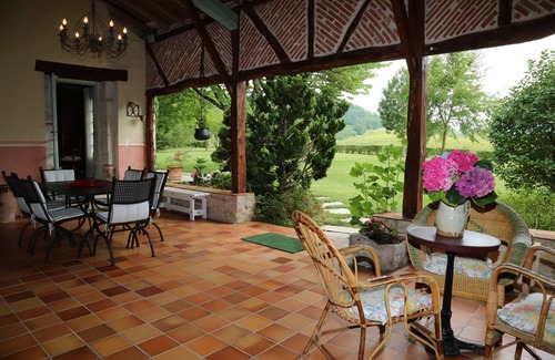 Montpezat Casa | Old house, charm and calm assured. For eight people