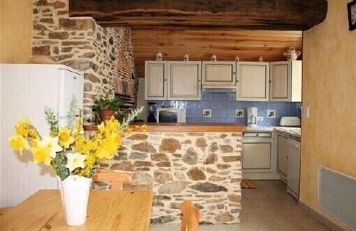 Savignac-Ledrier Cabaña | Antigua casa ubicada en una granja de manzanas y frutas rojas