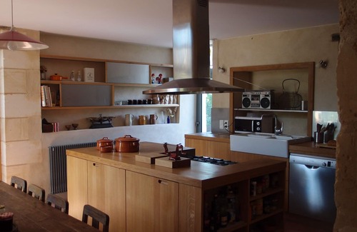 Vergt-de-Biron Casa | casa antigua con el confort moderno con una piscina privada para un grupo grande
