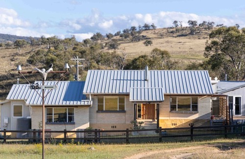 Jindabyne Chalet De Esquí | Old Hut Creek Chalet with a peaceful rural outlook