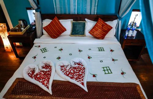 Fort Kochi Hotel | Old Lighthouse Bristow Hotel , Fort Kochi