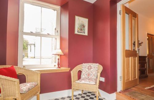 Marybank Casa | Old Manse
