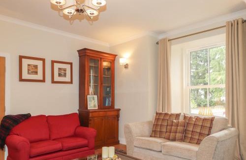Marybank Casa | Old Manse