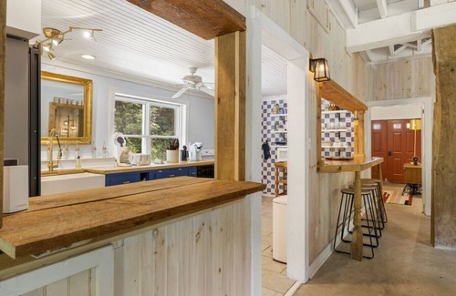 Bakersville Casa | Old Masters' Mill: Storied History on Cane Creek
