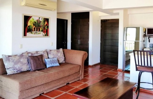 Balcones de Loma Linda Condominio | Old Mazatlan Waterfront One Bedroom in the Vue