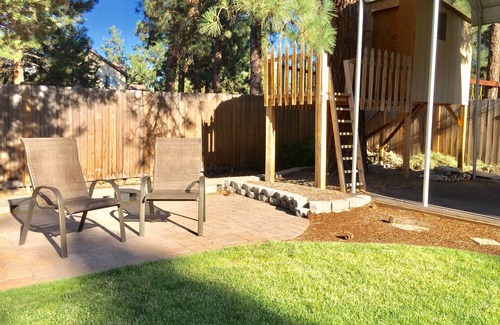 Southwest Bend Casa | Acogedora casa justo arriba de la colina de Old Mill