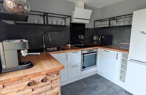Ploneour-Lanvern Casa | Old mill with spa in an exceptional setting
