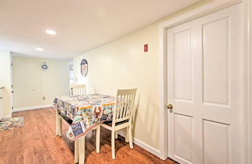 Old Orchard Beach Apartamento | Old Orchard Beach Home with Patio Walk to Beach