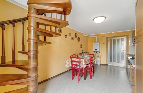 Pella Apartamento | Old Pella 100m to Orta Lake, Pella, Italy
