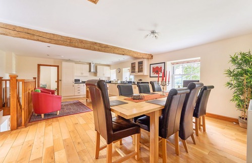 Newtown Cabaña | Vieja rectoría COTTAGE, family friendly en Aberhafesp, Ref 903.548