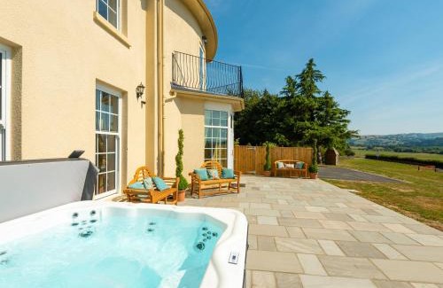 Newtown Casa | Old Rectory House