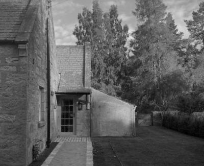 Ballater Casa | Old school - Charming Historic Cottage for Seven