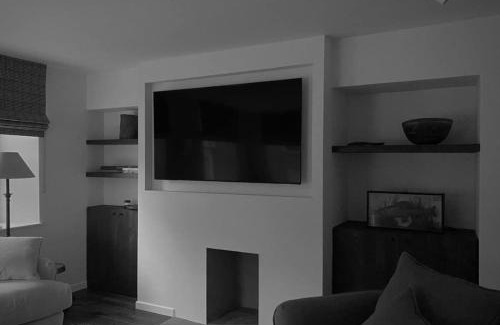 Ballater Casa | Old school - Charming Historic Cottage for Seven