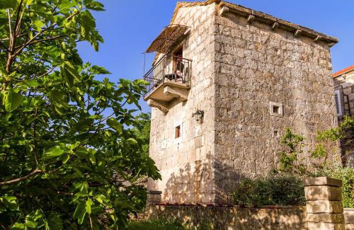 Zrnovo Apartamento | Old Small Stone House