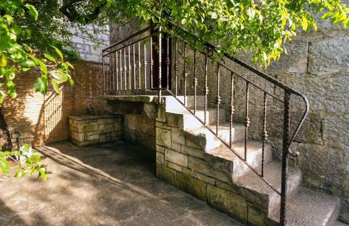 Zrnovo Apartamento | Old Small Stone House