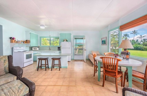 Hanalei Casa | Old Style beach house on Hanalei Bay;stunning mountain view, ocean breezes