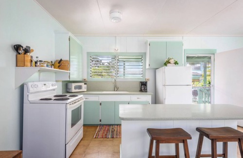 Hanalei Casa | Old Style beach house on Hanalei Bay;stunning mountain view, ocean breezes
