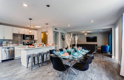 Scottsdale Estates Nine Casa | Old Town Abode by Rebl|Heated Pool|Spa|Ping Pong