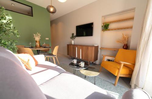 Old Town Apartamento | Old Town Diamond, adorable sunny apartment with AC