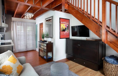 Old Town Cabaña | Old Town home a short walk to Duval/Couples Oasis