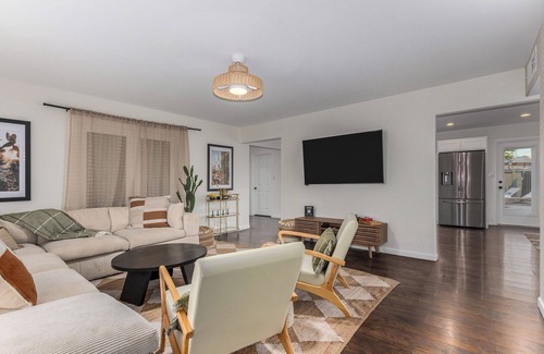 Cox Heights Casa | Old Town | Luxury | New Heated Pool | Oasis | Golf