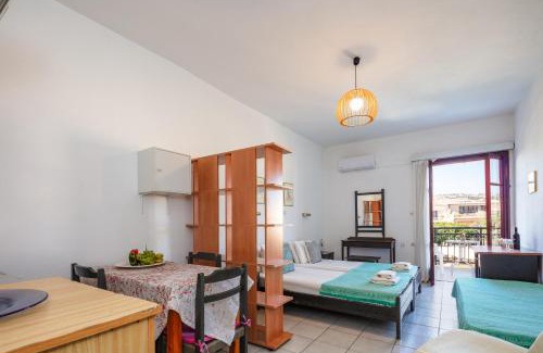 Old Town Rethymnon Apartamento | Old town studio with balcony, Marylee's studios #3