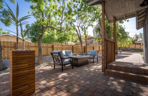 Cottonwood Casa | Old Town Stunner