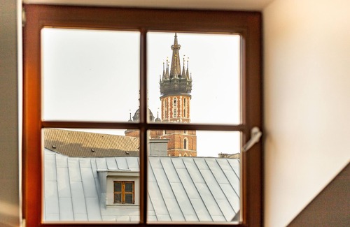 Stare Miasto Apartamento | Old Town with a view to St Mary Church, bth + extra toilet, air-con