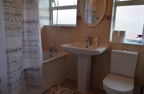 Trafford Casa | Old Trafford Guest House