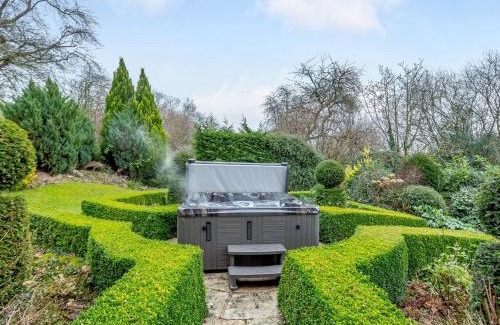 Newtown Casa | Old Upper Gwestydd