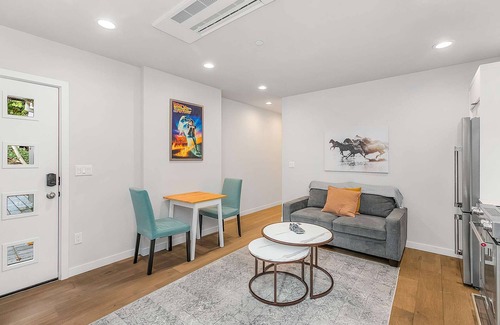 East Queen Anne Apartamento | Old-Western Time Travelers Cowboys Sweet Suite