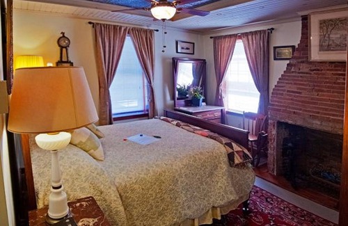 Winterport Cama Y Desayuno | Old Winterport Commercial House