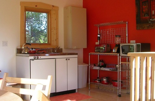 Embudo Casa | Encanto del Viejo Mundo: The Tower Guest House en una pequeña granja orgánica de ajo