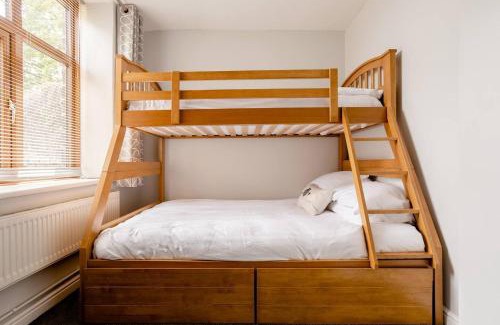 Oakworth Apartamento | OldMill-2Bed-Sleeps6-HotTub-PrivateGarden