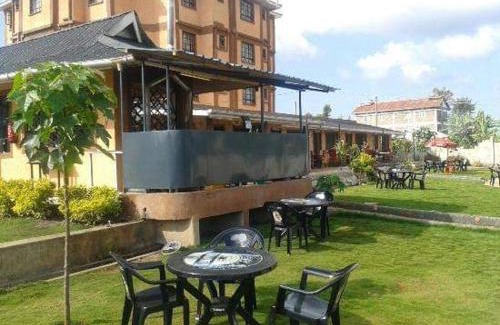 Karatina Hotel | Oldoiyo Lengai Resort