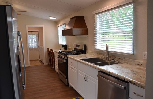 Abbeville Casa | Ole Blue's Lake House