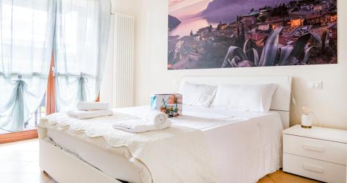 Rivoltella Apartamento | Oleandro Apartment - Featuring a Private Garden and Access to 5 Pools