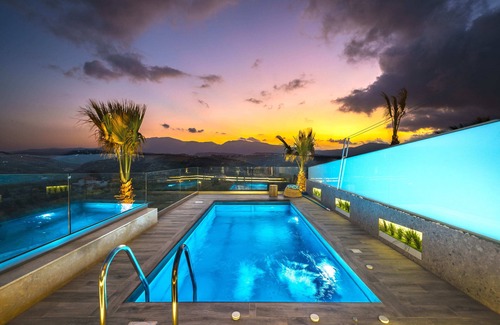Athanatoi Apartamento | Oleas Suite Sun & Private Pool