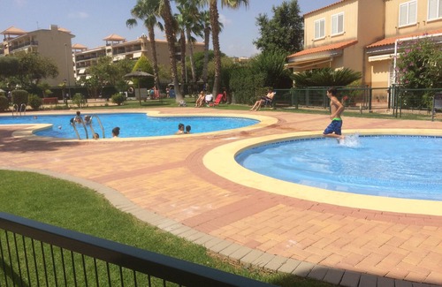 Canet de Berenguer Apartamento | 250m de la Playa- Bajo EL Olivo -Un Confortable Alojamiento de 3 Habitaciones-jardín Privado