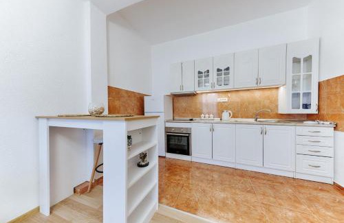 Dobra Voda Apartamento | Olive Branch 1bd Apartment Dobra Voda