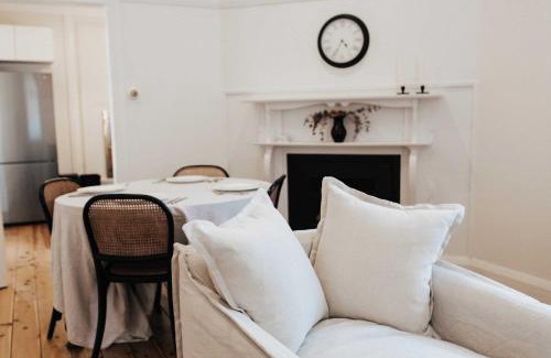 Dubbo Casa | Olive Cottage - CBD Location, Pet friendly