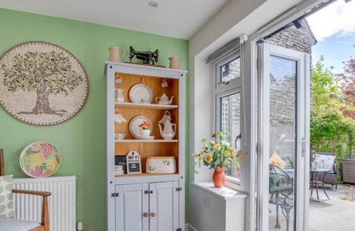 Portesham Casa | Olive Tree Cottage in the beautiful Portesham