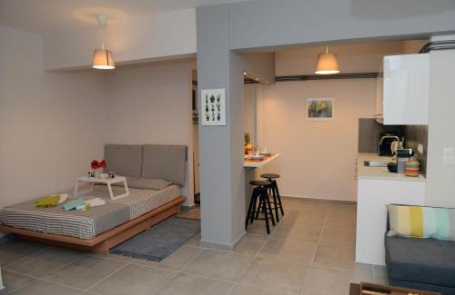 Filopappou Apartamento | Olive Tree Deluxe Apt under Acropolis