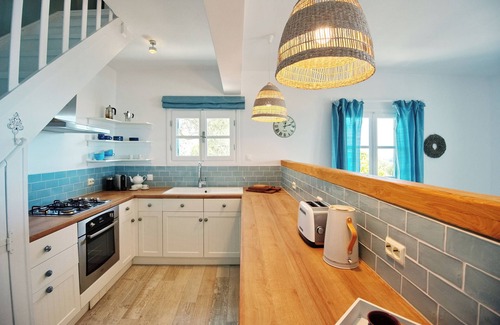Alonnisos Old Town Casa | Olive Tree House