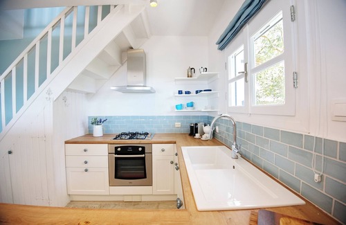 Alonnisos Old Town Casa | Olive Tree House